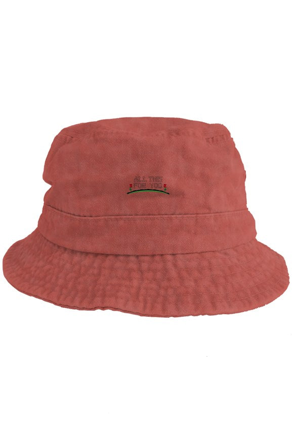 bucket red